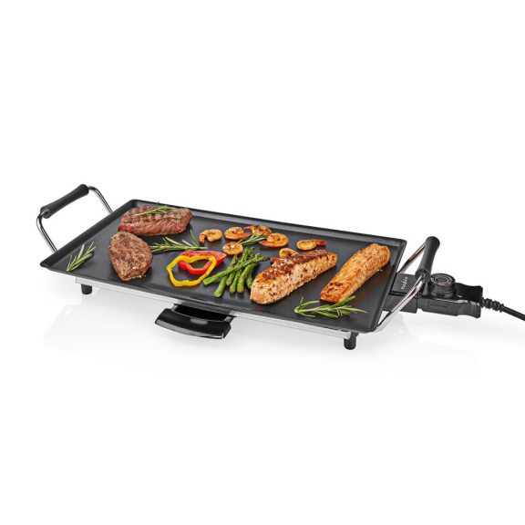 Nedis FCTE110EBK50 teppanyaki grill fekete színben, nagy sütőfelülettel és kivehető zsírfelfogó tálcával.