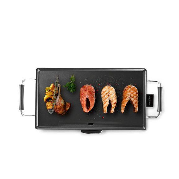 Nedis FCTE110EBK50 teppanyaki grill fekete színben, nagy sütőfelülettel és kivehető zsírfelfogó tálcával.