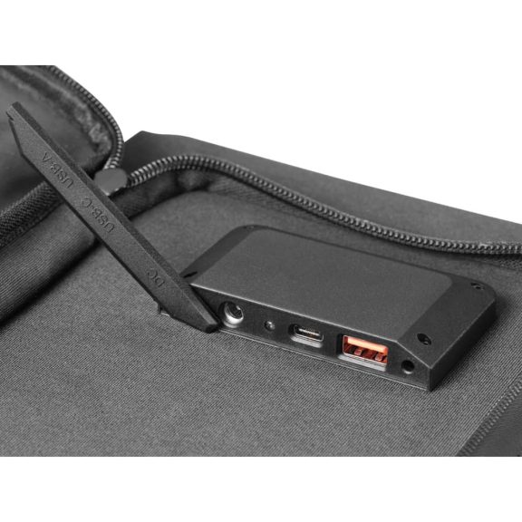 Sandberg Solar Charger 40W Lightweight napelem töltő, USB-C, összecsukható, fekete - 421-20