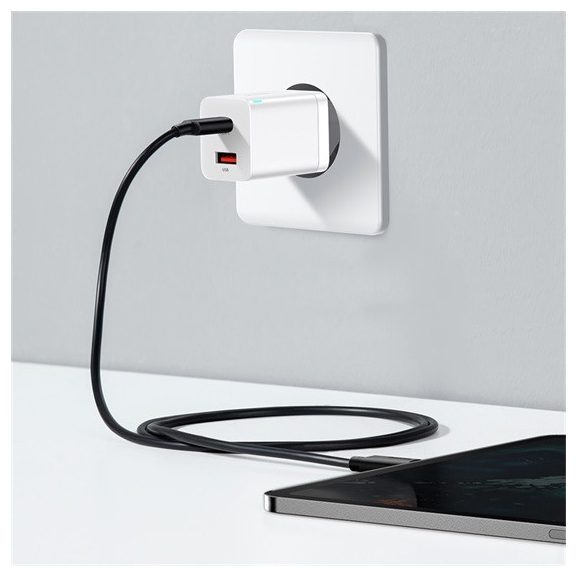 Baseus Super Si Pro hálózati gyorstöltő 30W, USB Type-C + USB Type-A, fehér