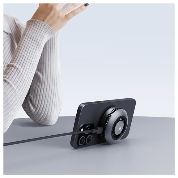 Aukey MagFusion GameFrost Qi2 aktív hűtésű vezeték nélküli töltő