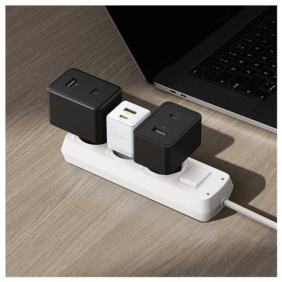 Baseus Palm hálózati gyorstöltő 30W, USB Type-C + USB Type-A, fehér